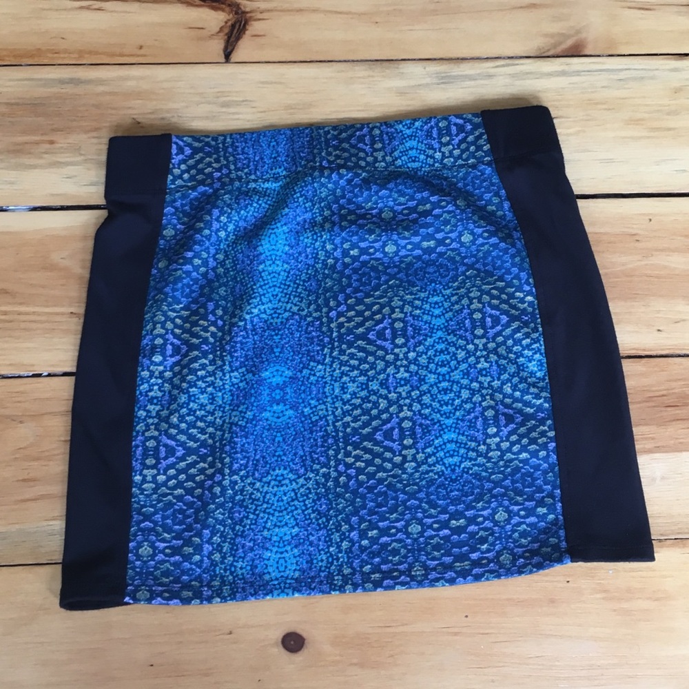 Snake Patterned Fabric Mini Skirt
